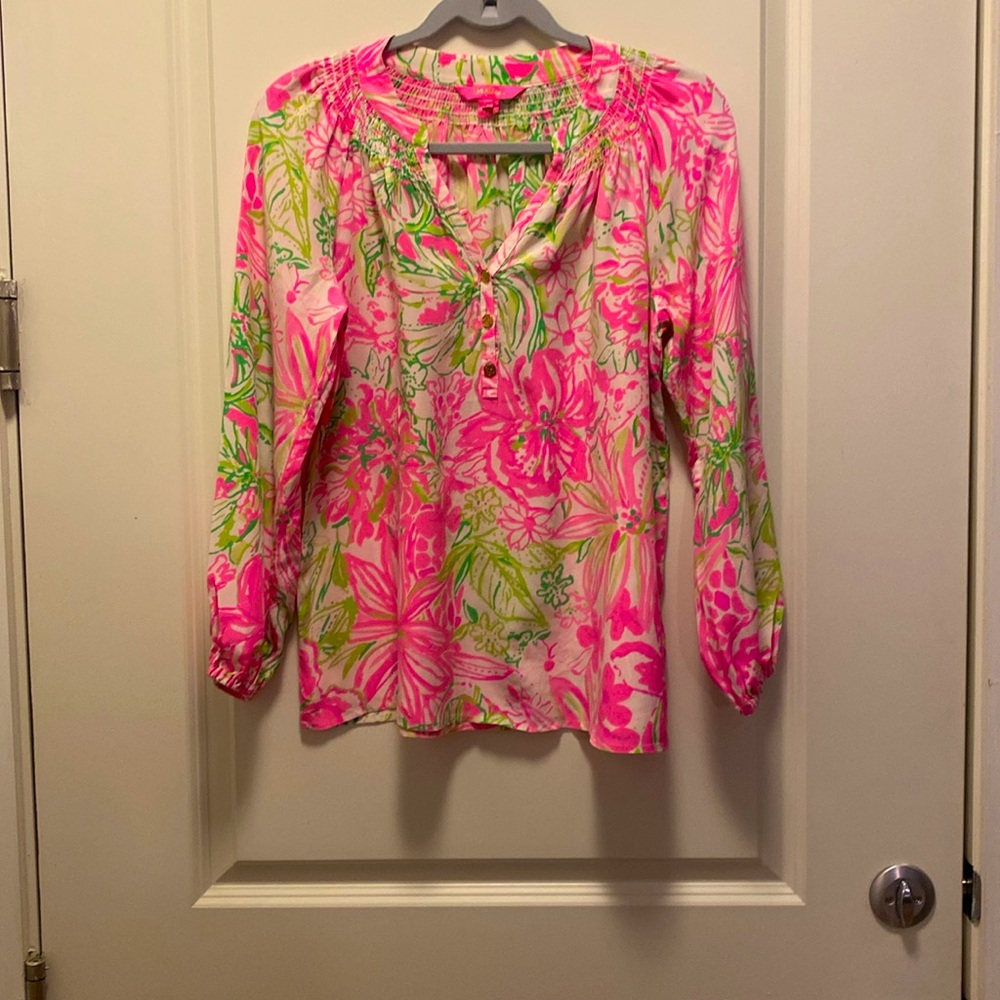 Gently worn Lilly Pulitzer Elsa top SM